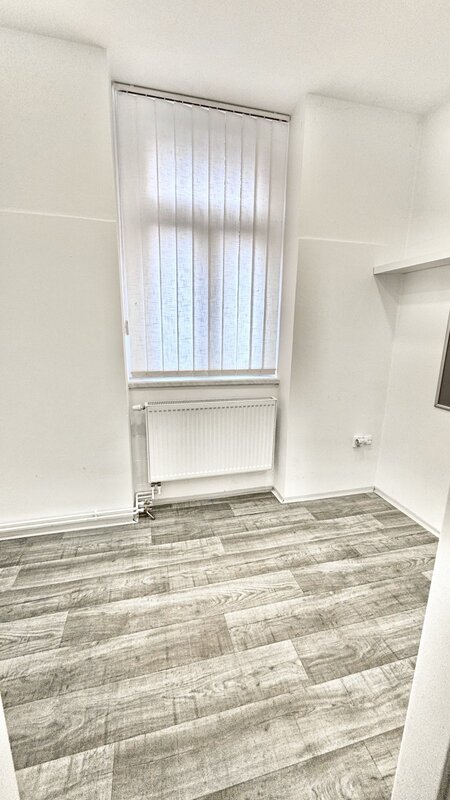 Obchod/Kancelář/75m2/ Praha 9 /Vysočany/Českomoravská/frekventovaná ulice/