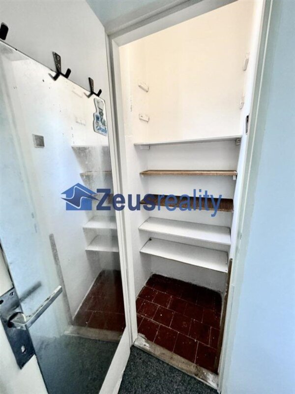 1+KK/26m2/Ronkova/Praha 8/částečně zařízen/