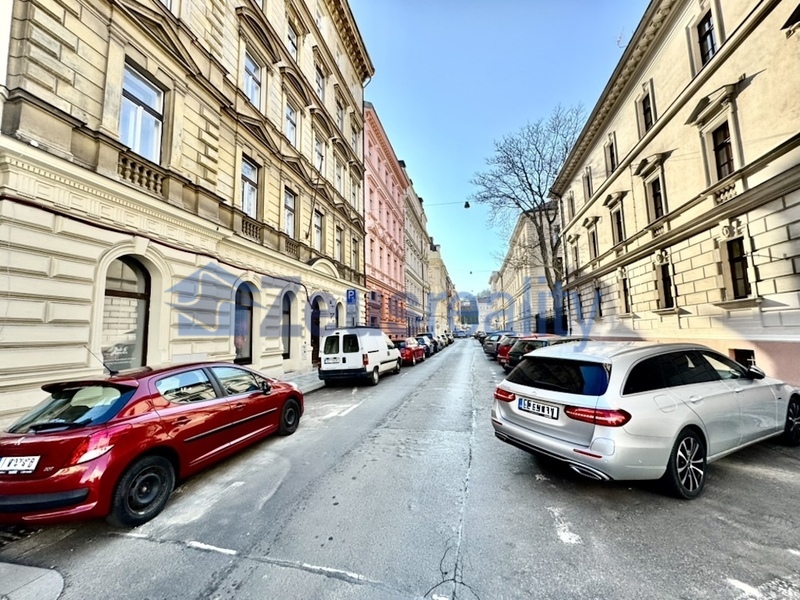 Kavárna/Obchod/60m2/Vodní/Praha 5/Smíchov