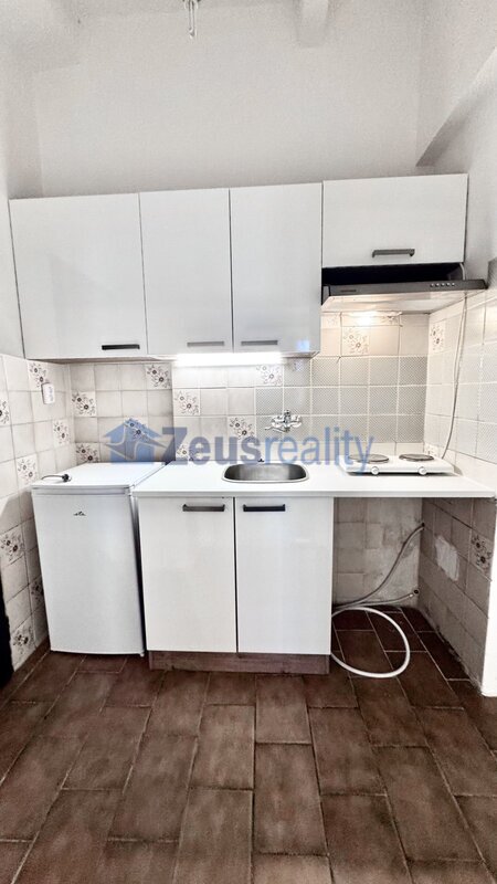 1+KK/26m2/Ronkova/Praha 8/částečně zařízen/