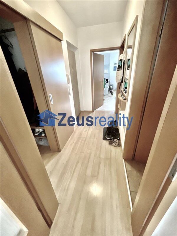 3+1/terasa/122m2/Pakrác/Hvězdova/P-4/částečně zařízen/mezonetový byt/