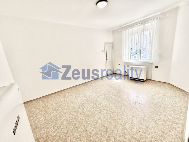 1+KK/28m2/Praha 8,Ronkova/Libeň/částečně zařízen