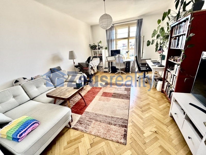 2+1/81m2/balkon/Boleslavská/Vinohrady/Praha 3/nezařízen
