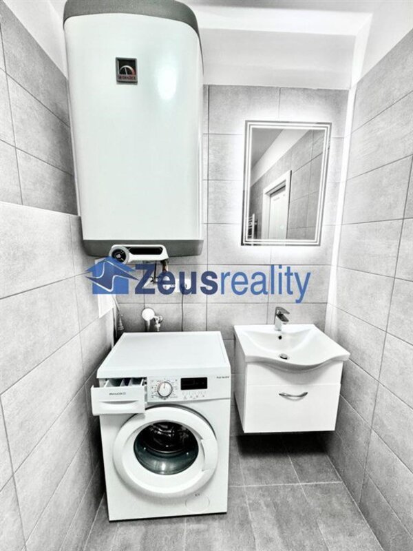 1+kk/32m2/Nové Město/Na slupi/Praha 2