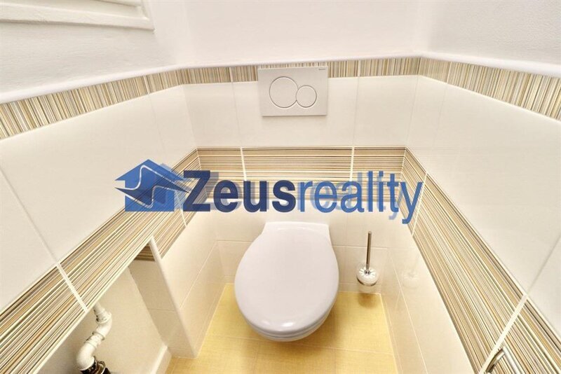 1+KK/ 29m2/balkon/Praha 4/ Pankrác/Hvězdova/ po rekonstrukci/zařízen částečně