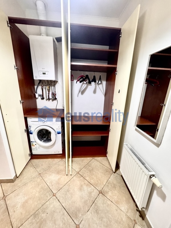 2+KK/50m2/Praha 5/ Smíchov/Plzeňská/zařízen komplet