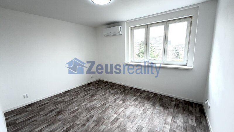 2+KK/terasa/50m2/Pelhřimovská/Praha 4/Michle/po rekonstrukci/