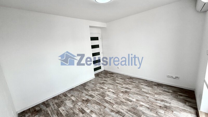 2+KK/terasa/50m2/Pelhřimovská/Praha 4/Michle/po rekonstrukci/