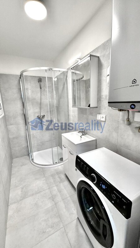 2+KK/terasa/50m2/Pelhřimovská/Praha 4/Michle/po rekonstrukci/