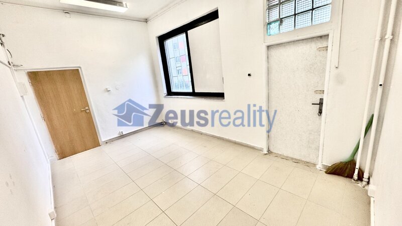 Obchodní prostor/39m2/Hrusická/Spořilov/Praha 4/nevybaveno
