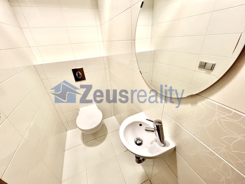 3+1/97m2/2xbalkon/parkovací stání/Praha 5/Smíchov/Na Popelce/částečně zařízen/novostavba