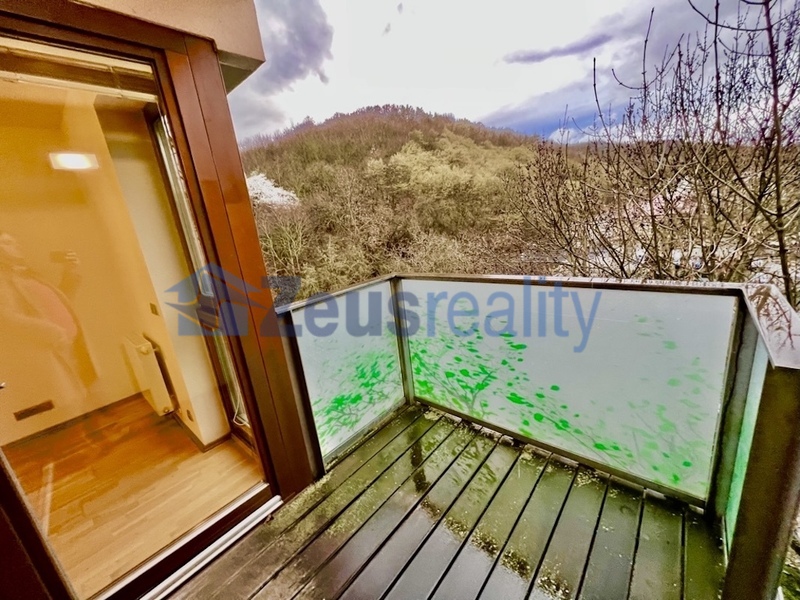 3+1/97m2/2xbalkon/parkovací stání/Praha 5/Smíchov/Na Popelce/částečně zařízen/novostavba