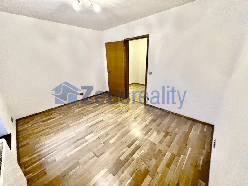 3+1/97m2/2xbalkon/parkovací stání/Praha 5/Smíchov/Na Popelce/částečně zařízen/novostavba