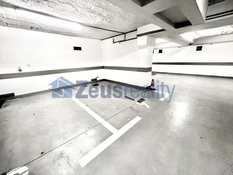 Garážové stání /16m2//Praha 2/Nové Město/Sokolská
