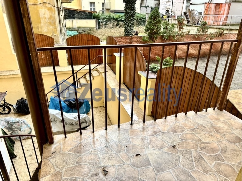 Kavárna/Obchod/60m2/Vodní/Praha 5/Smíchov