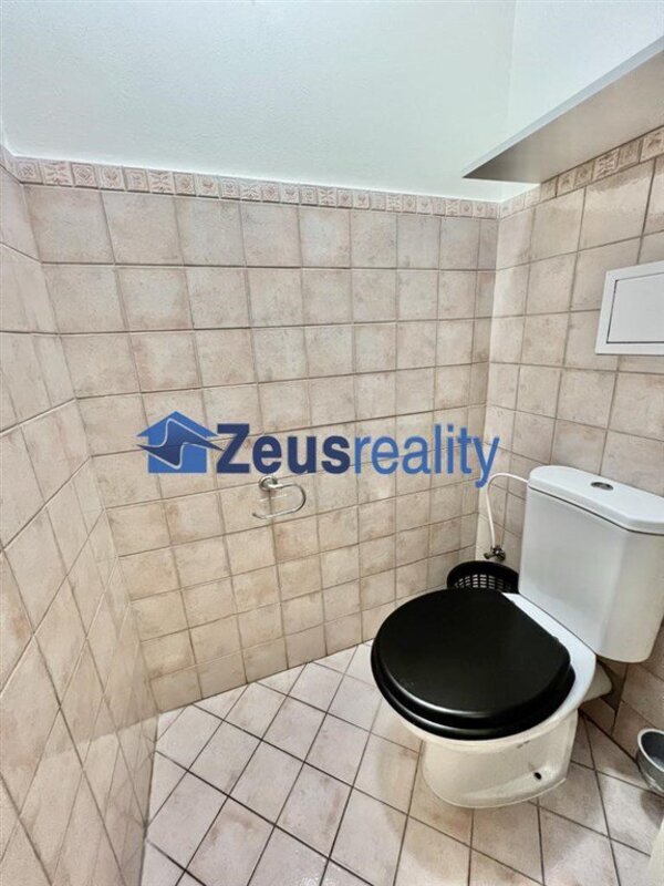 2+KK/50m2/Praha 5/ Smíchov/Plzeňská/zařízen komplet