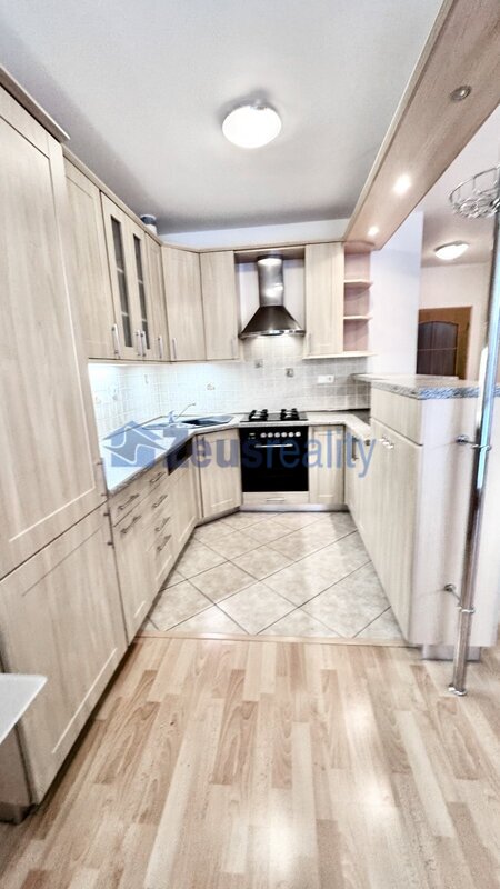 Rodinný dům 4+1/119m2/zahrada 120m2/Praha 9/Ůjezd nad Lesy/Čelkovická/částečně vybaven