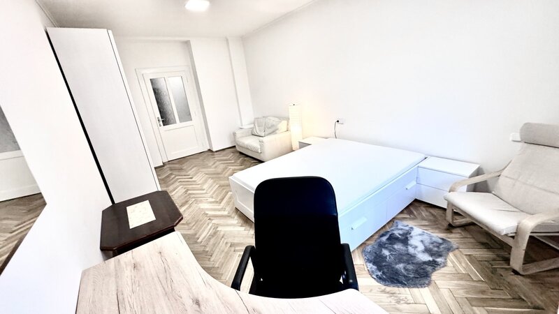 2+KK/41/m2/Plzeňská/Smíchov/Praha 5/ Smíchov/Plzeňská/po rekonstrukci