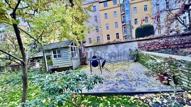 Kancelář/1 místnost/25m2/Praha 2/ Vinohrady/Lužická/u metra/vybaveno/