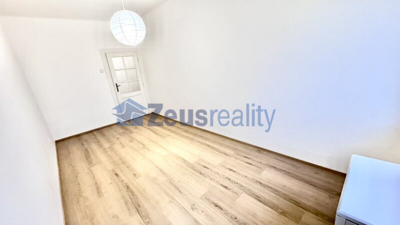 2+KK/48m2/Praha 8/Libeň/Ronkova/U METRA/část. vybaven/