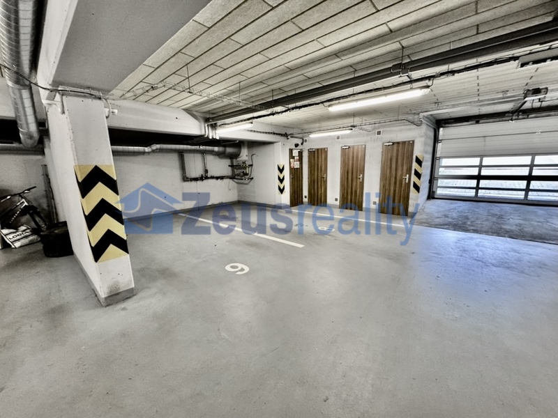 1+KK/39m2/balkon/sklep/garážové stání/Říčany/Na výšině/částěčně vybaven/novostavba