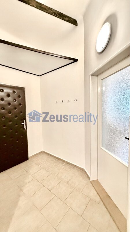 2+KK/58m2/balkon/2xkomora/Praha 2/Vinohrady/Vinohradská/u metra/část.zařízen/