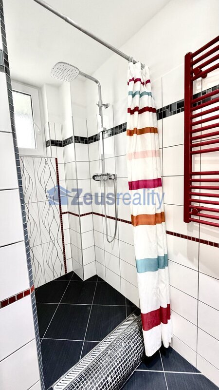 2+KK/42m2/Praha 7/Holešovice/Osadní/po rekonstrukci/zařízen částečně/