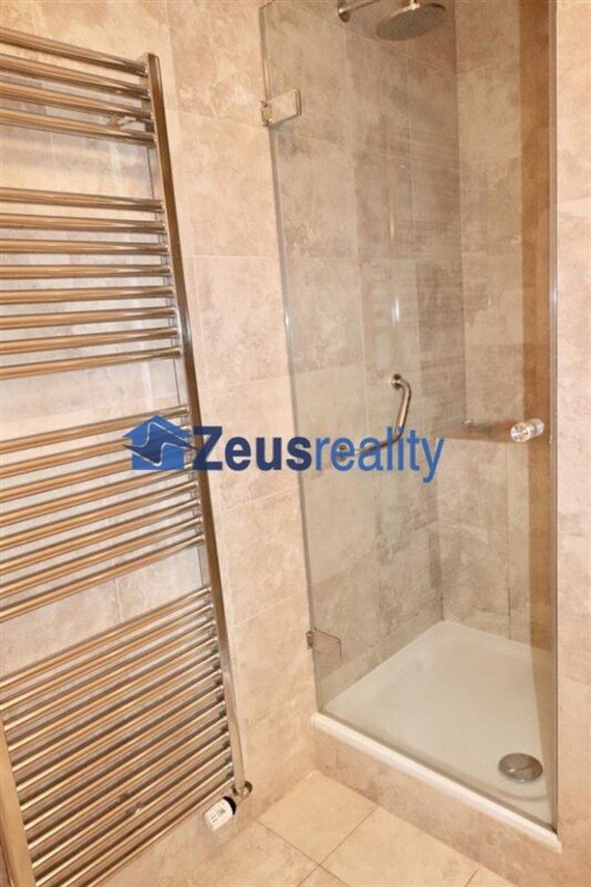 2+KK/šatna/balkon/88m2/Břevnov/8.listopadu/Praha 6/garážového stání/zařízen komplet/novostavba