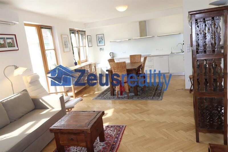 2+KK/šatna/balkon/88m2/Břevnov/8.listopadu/Praha 6/garážového stání/zařízen komplet/novostavba