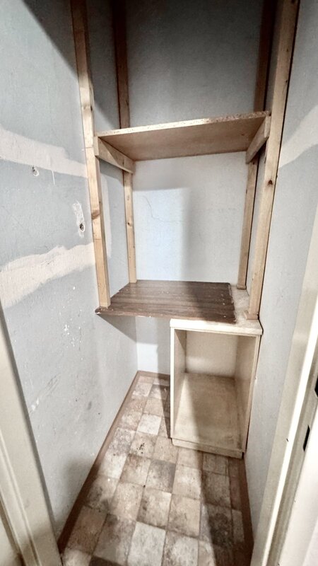 3+KK/balkon/komora/95m2/Na veselí/Nusle/Praha 4/částečně zařízeno/u tramvaje a metro