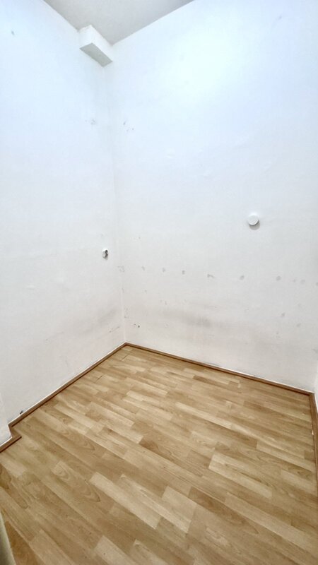 3+KK/balkon/komora/95m2/Na veselí/Nusle/Praha 4/částečně zařízeno/u tramvaje a metro