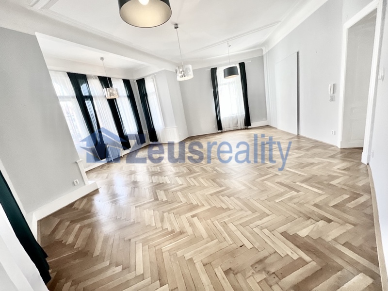 Kancelář/45 m2/Praha 1/Kaprova/Staré město/