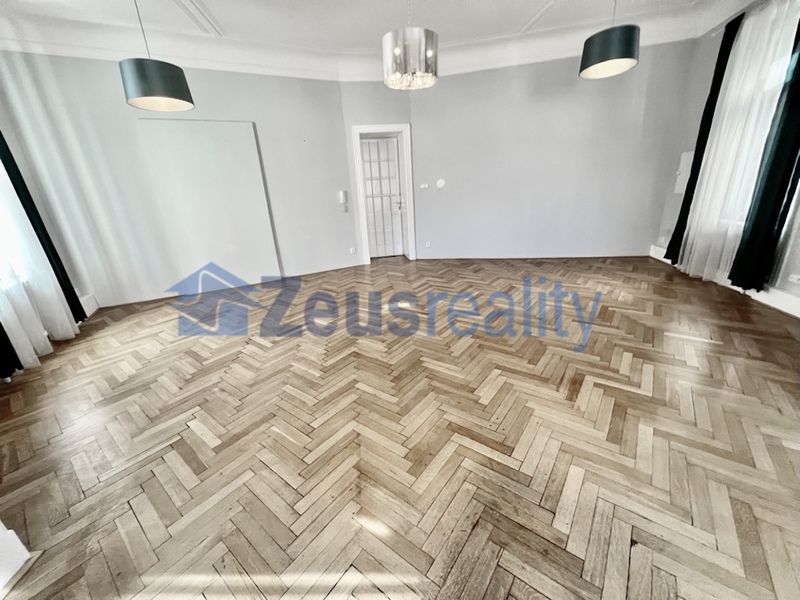 Kancelář/45 m2/Praha 1/Kaprova/Staré město/