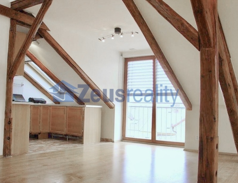 3+1/90m2/Klapkova/Praha 8/Kobylisy/částečně vybaven