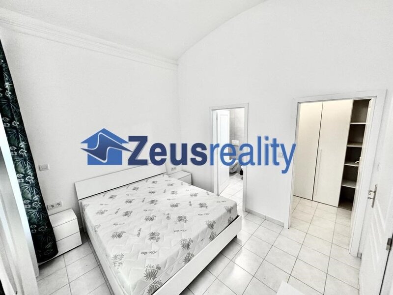 1+1/33m2/Vyšehradská /Praha 2/Nové Město/zařízen