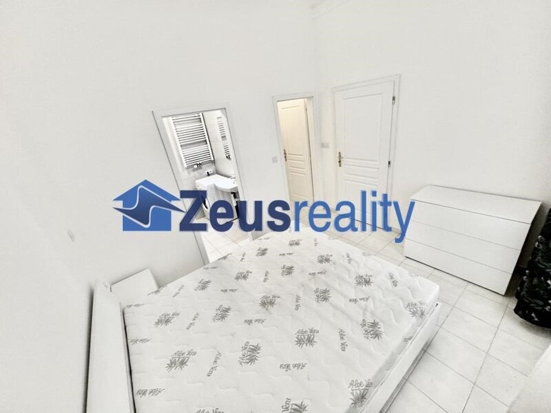 1+1/33m2/Vyšehradská /Praha 2/Nové Město/zařízen