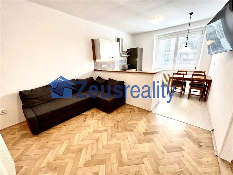 2+1/65m2/sklep/Podolí/Na klaudiánce/P-4/vybaven komplet