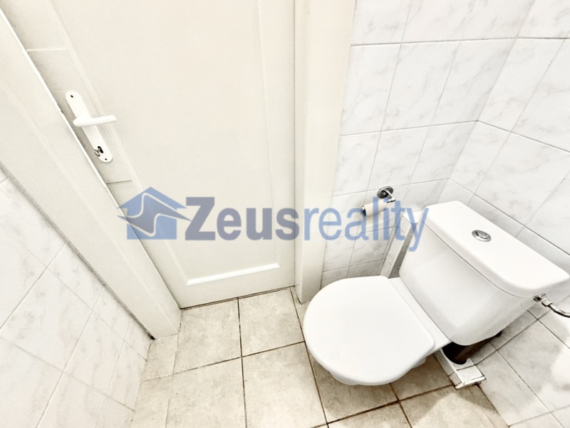 1+KK/27m2/Ronkova/Praha 8/částečně zařízen/