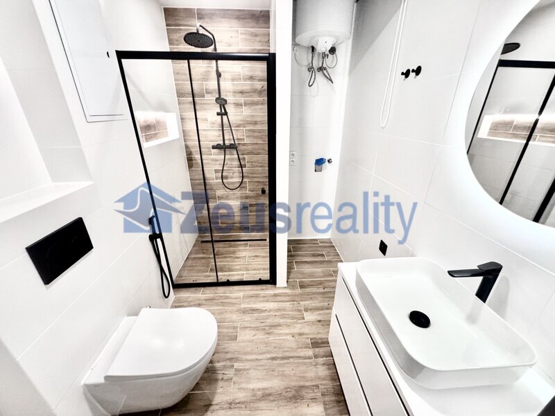 2+KK/48m2/Praha 9/Vysočany/Mlékárenská/po rekonstrukci/u metra/částečně zařízen/