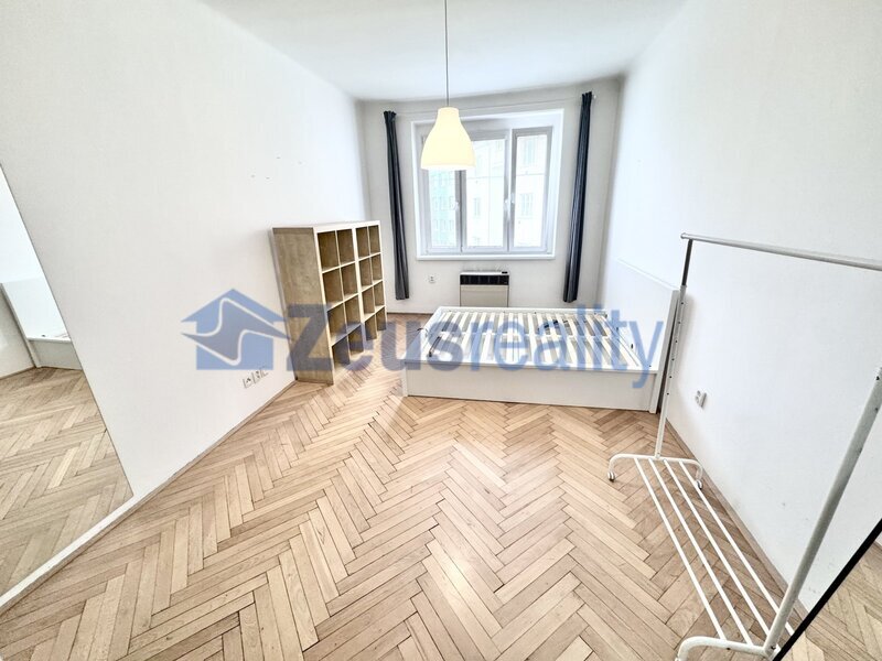 2+KK/48m2/Praha 9/Vysočany/Mlékárenská/po rekonstrukci/u metra/částečně zařízen/