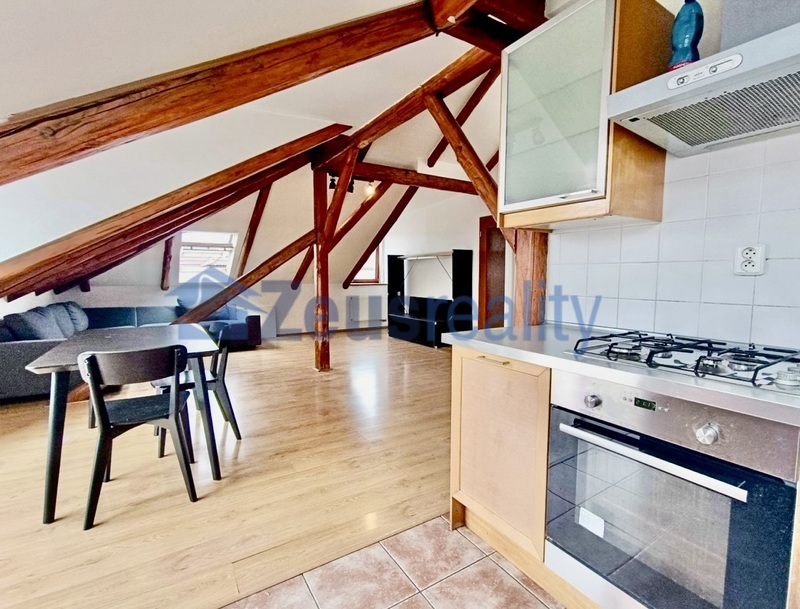 3+KK/90m2/Klapkova/Praha 8/Kobylisy/částečně vybaven