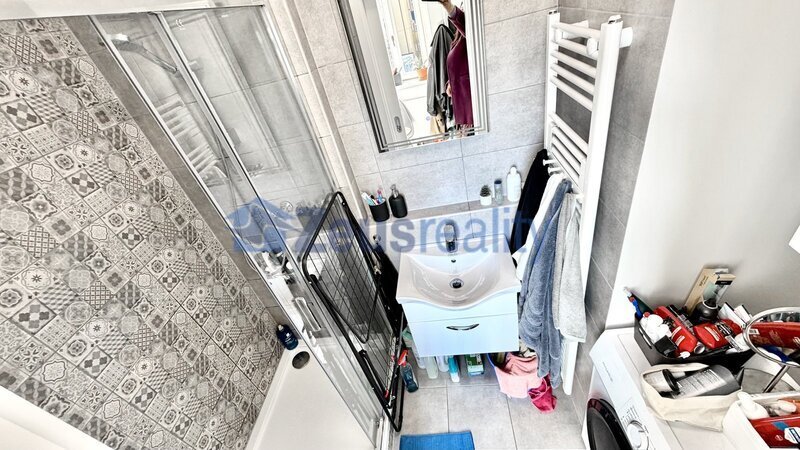 3+KK/58m2/Nové Město/Na slupi/Praha 2/částečně zařízen/po rekonstrukci