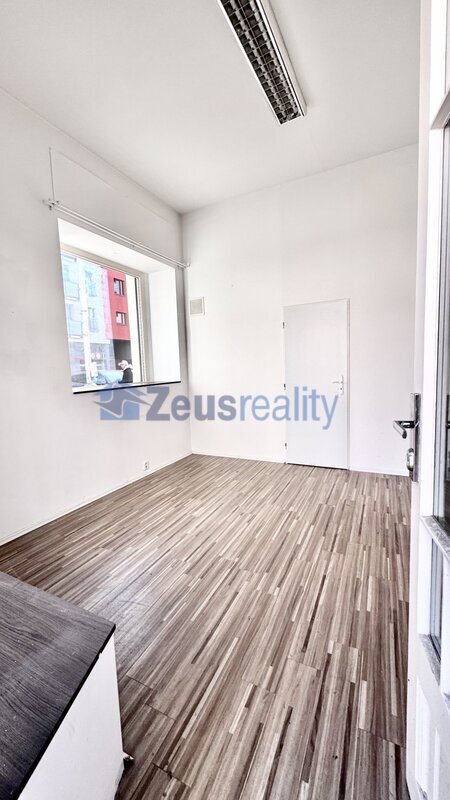 Kancelář/1místnost/16m2/Drahobejlova/Praha 9/Vyšočany
