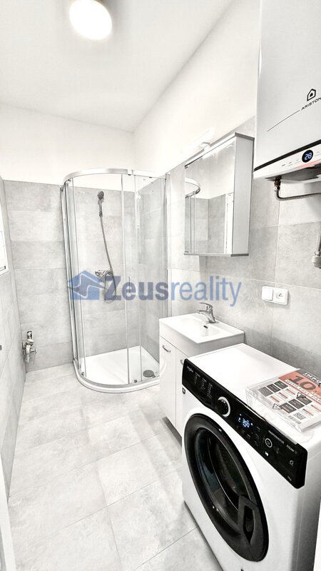 2+KK/50m2/Pelhřimovská/Praha 4/Michle/po rekonstrukci/