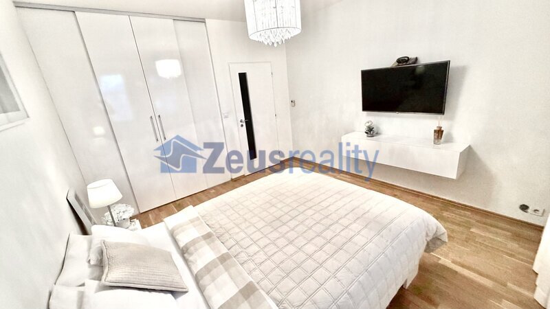 3+1/balkon/123m2/Rozmarýnova/Brandýs nad Labem/zařízen