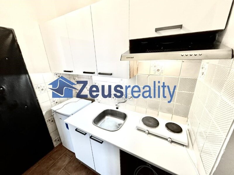 1+KK/26m2/Ronkova/Praha 8/částečně zařízen/