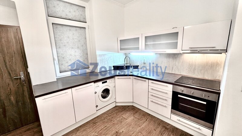 2+KK/49m2/Žižkov/Bořivojova/Praha 3/zařizen