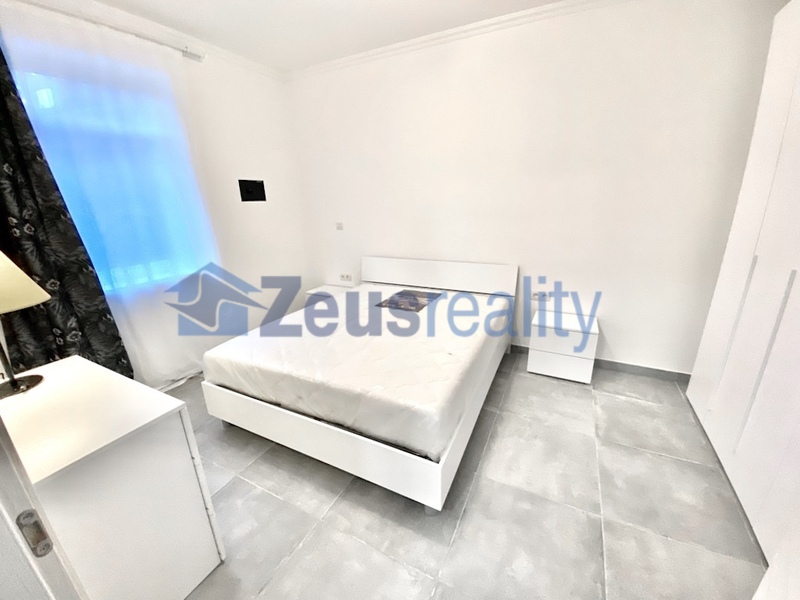 2+1/46m2/společný balkon/Plzeňská/Praha 5/Smíchov/zařízen komplet