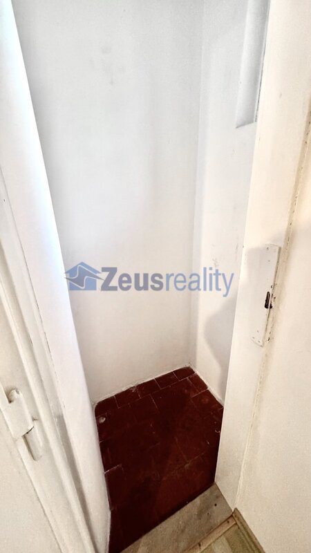 1+1/29m2/Praha 8,Ronkova/Libeň/částečně zařízen