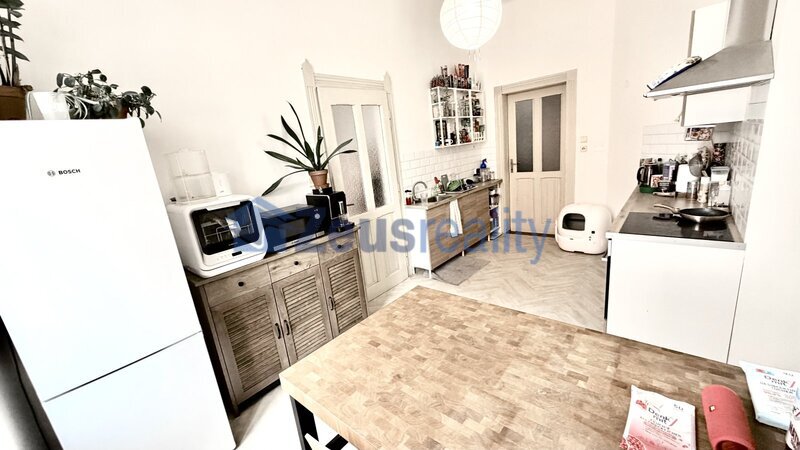 3+KK/66m2/Drahobejlova/Praha 9/Vysočany/částečně vybaven